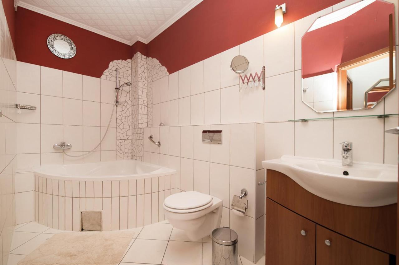 Apartman Mediterraneo Supetar Εξωτερικό φωτογραφία
