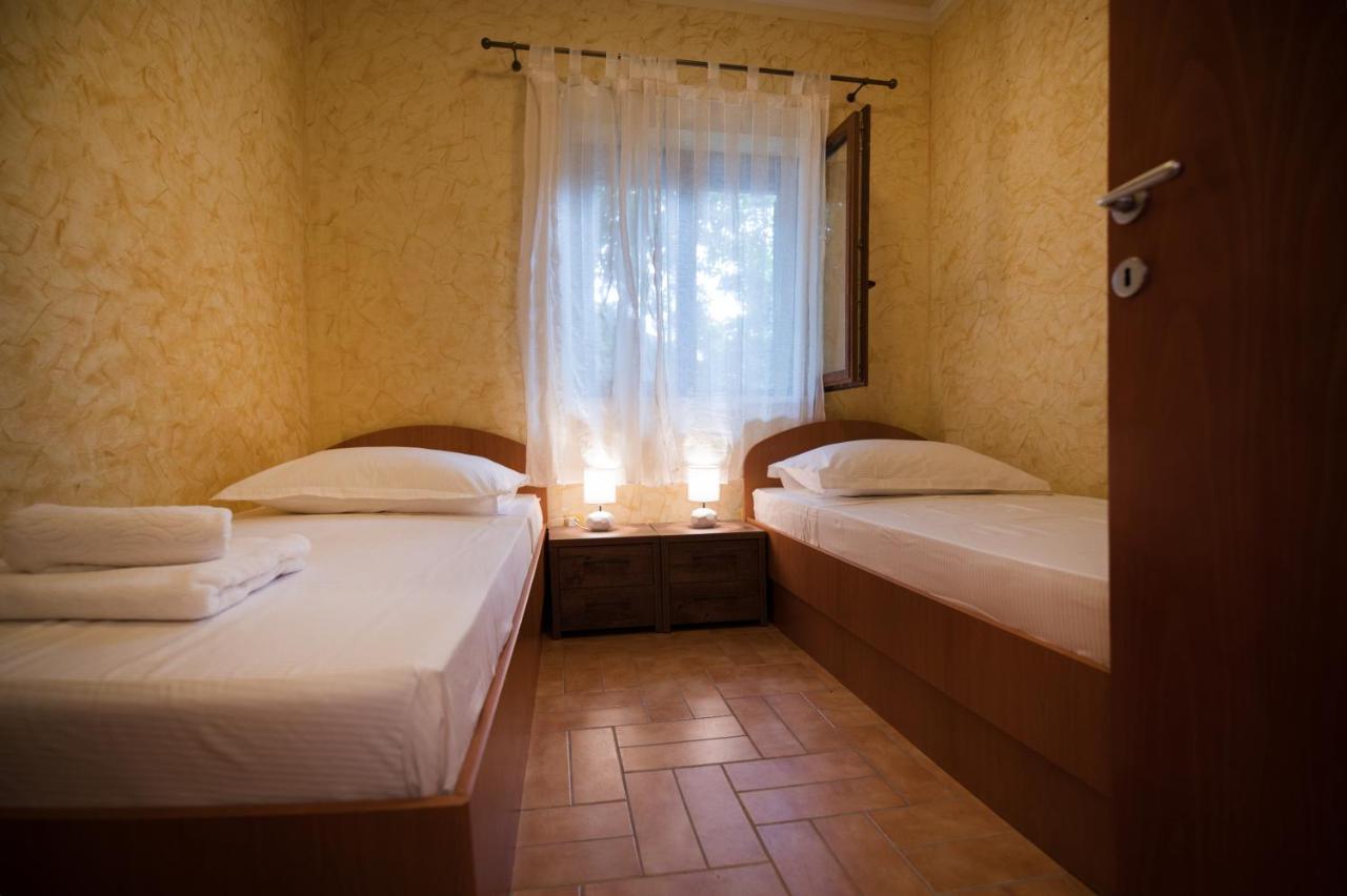 Apartman Mediterraneo Supetar Εξωτερικό φωτογραφία